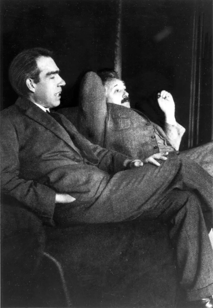 Niels Bohr and Albert Einstein in conversation at Paul Ehrenfest's home in Leiden, December 1925, during the debate over quantum randomness